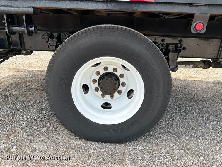 image for item FB4985 2018 Ford F650 Super Duty flatbed truck