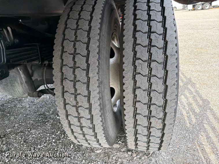 image for item FB4985 2018 Ford F650 Super Duty flatbed truck
