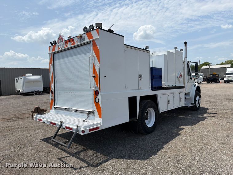 image for item FB4986 2014 Freightliner Business Class M2 fuel / lube truck
