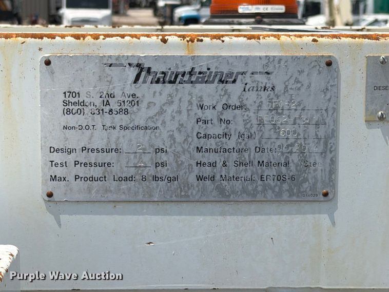image for item FB4986 2014 Freightliner Business Class M2 fuel / lube truck