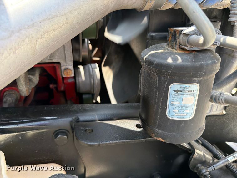 image for item FB4986 2014 Freightliner Business Class M2 fuel / lube truck