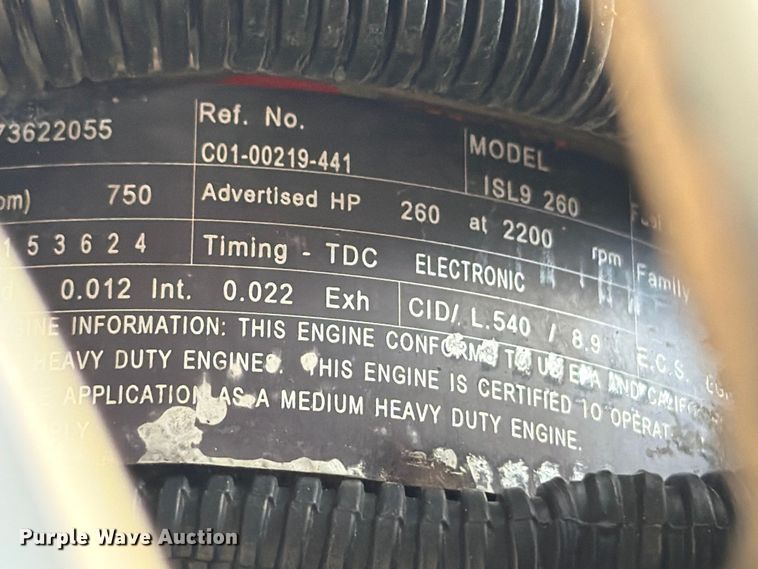 image for item FB4986 2014 Freightliner Business Class M2 fuel / lube truck