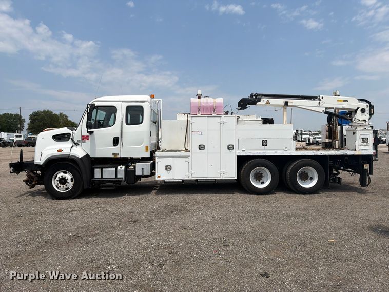 image for item FB5010 2013 Freightliner 108SD utility / service truck