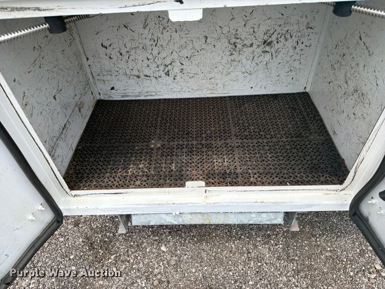 image for item FB5010 2013 Freightliner 108SD utility / service truck
