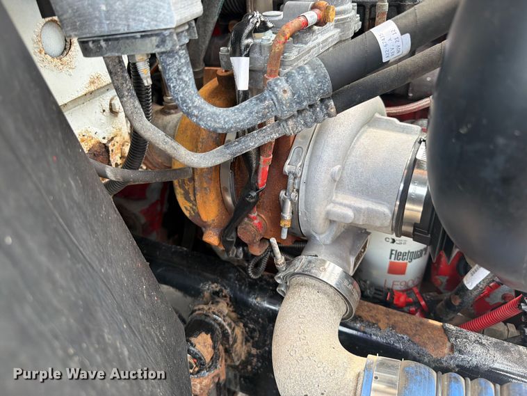 image for item FB5010 2013 Freightliner 108SD utility / service truck