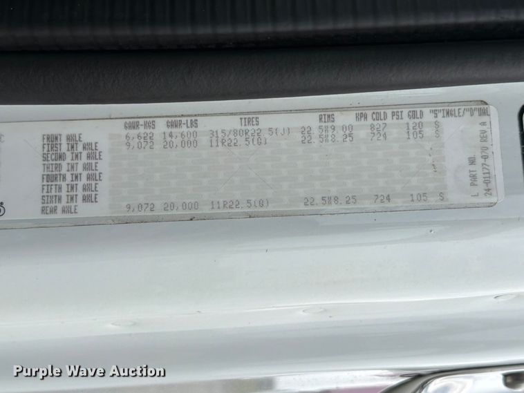 image for item FB5010 2013 Freightliner 108SD utility / service truck