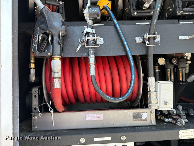 image for item FB5041 2012 Freightliner Business Class M2 fuel / lube truck