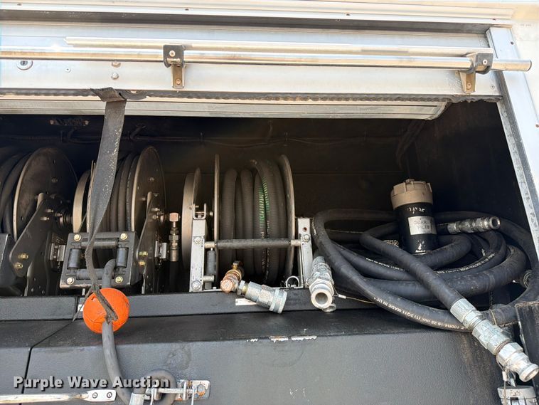 image for item FB5041 2012 Freightliner Business Class M2 fuel / lube truck