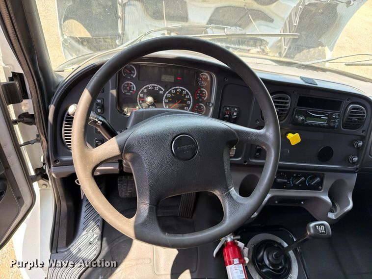 image for item FB5041 2012 Freightliner Business Class M2 fuel / lube truck