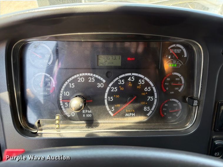 image for item FB5041 2012 Freightliner Business Class M2 fuel / lube truck