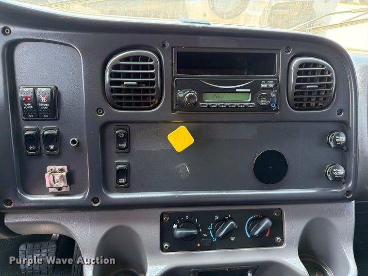 image for item FB5041 2012 Freightliner Business Class M2 fuel / lube truck