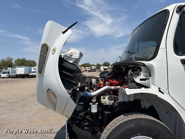 image for item FB5041 2012 Freightliner Business Class M2 fuel / lube truck