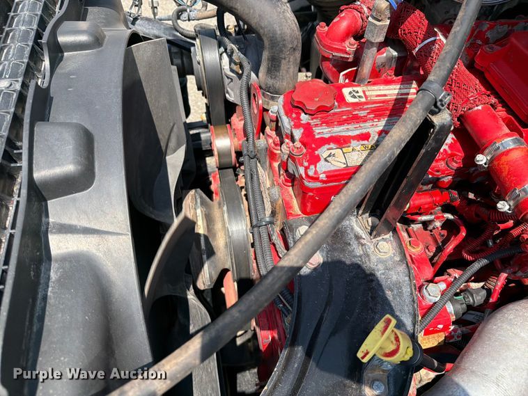 image for item FB5041 2012 Freightliner Business Class M2 fuel / lube truck