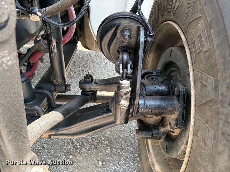 image for item FB5041 2012 Freightliner Business Class M2 fuel / lube truck