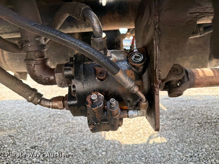 image for item FB5041 2012 Freightliner Business Class M2 fuel / lube truck