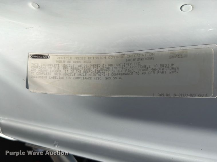 image for item FB5041 2012 Freightliner Business Class M2 fuel / lube truck