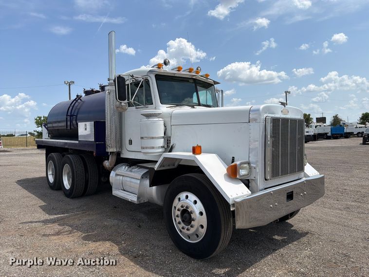 image for item FB5043 1997 Peterbilt 357 vacuum truck