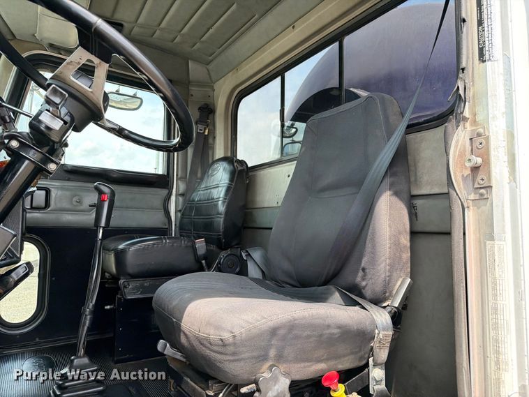 image for item FB5043 1997 Peterbilt 357 vacuum truck