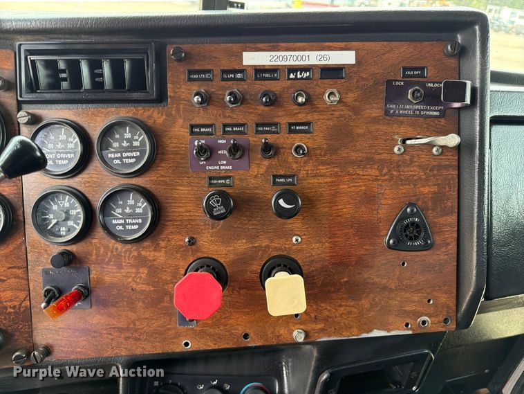 image for item FB5043 1997 Peterbilt 357 vacuum truck