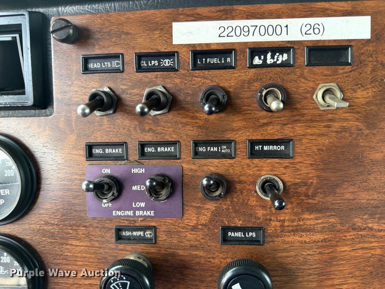 image for item FB5043 1997 Peterbilt 357 vacuum truck
