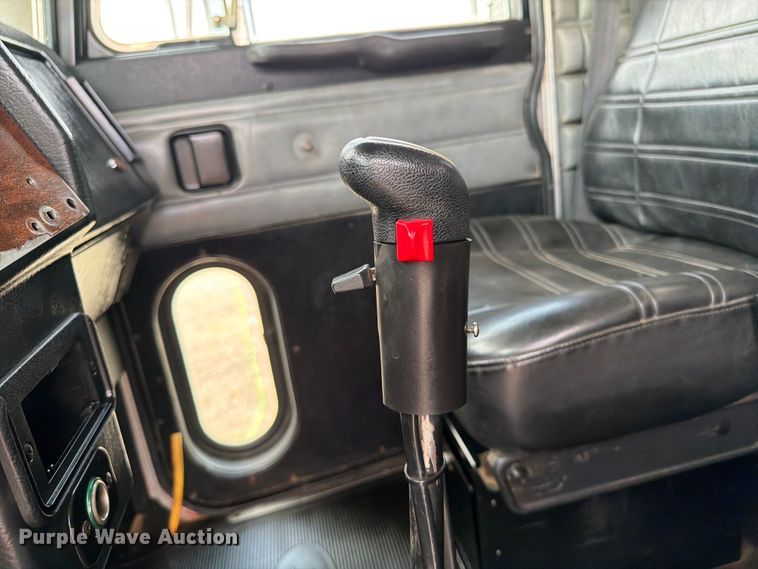 image for item FB5043 1997 Peterbilt 357 vacuum truck