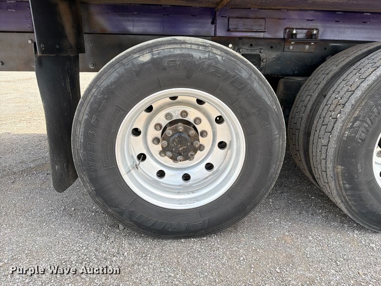 image for item FB5043 1997 Peterbilt 357 vacuum truck