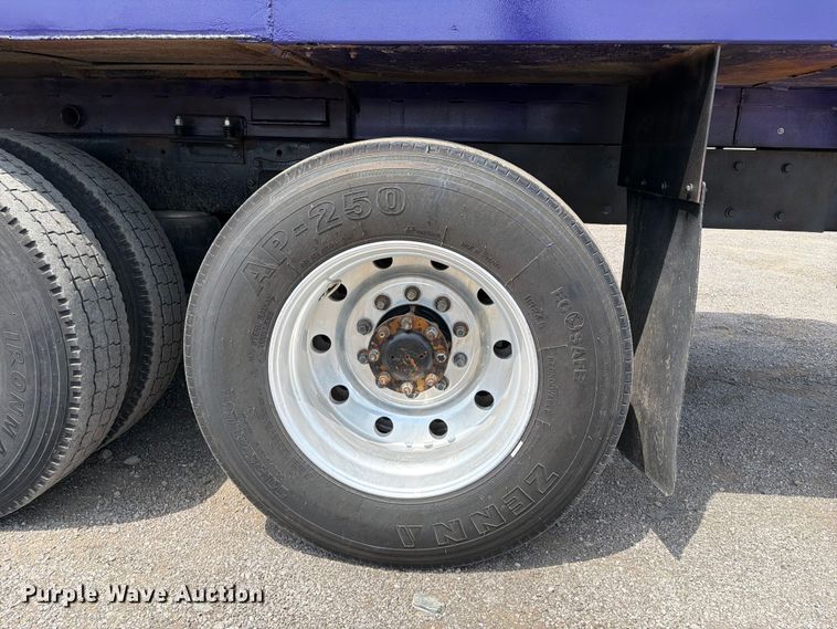 image for item FB5043 1997 Peterbilt 357 vacuum truck