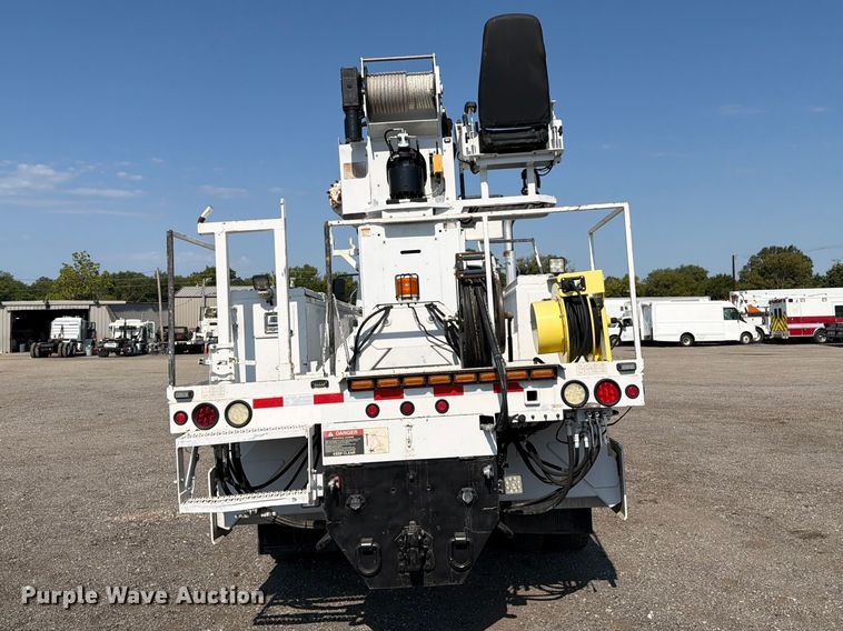 image for item FB5048 2013 Freightliner 114SD digger derrick truck