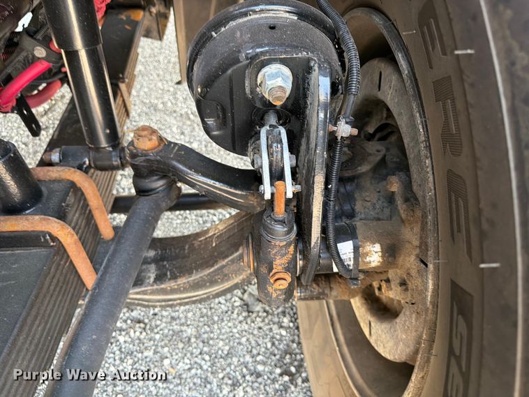 image for item FB5048 2013 Freightliner 114SD digger derrick truck
