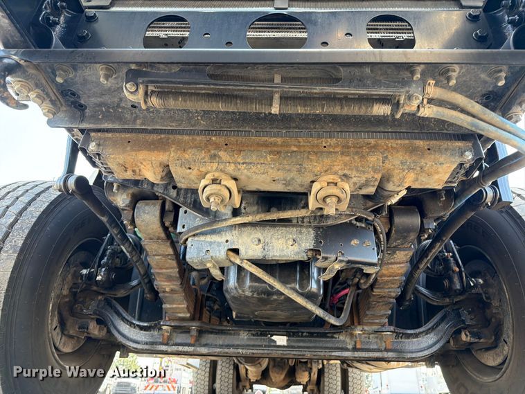 image for item FB5048 2013 Freightliner 114SD digger derrick truck
