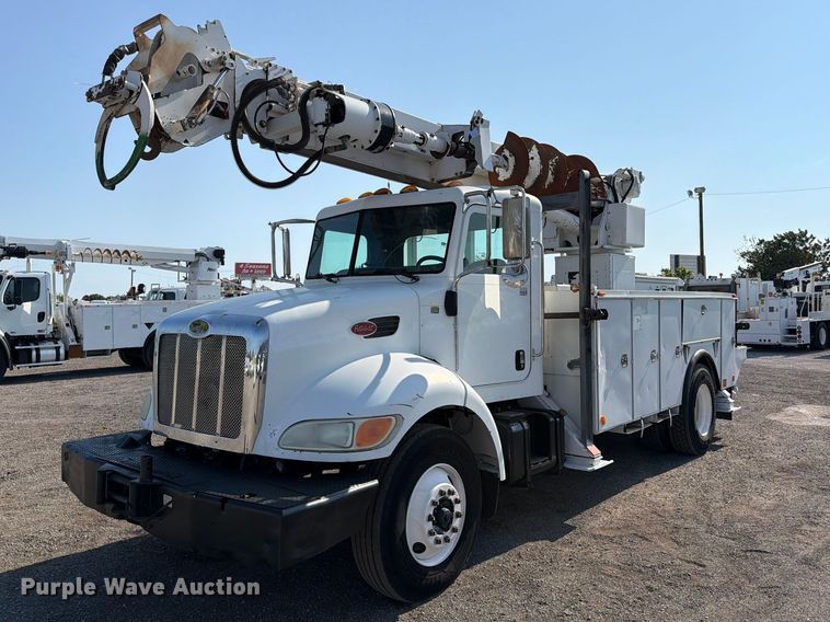 image for item FB5049 2007 Peterbilt 335 digger derrick truck