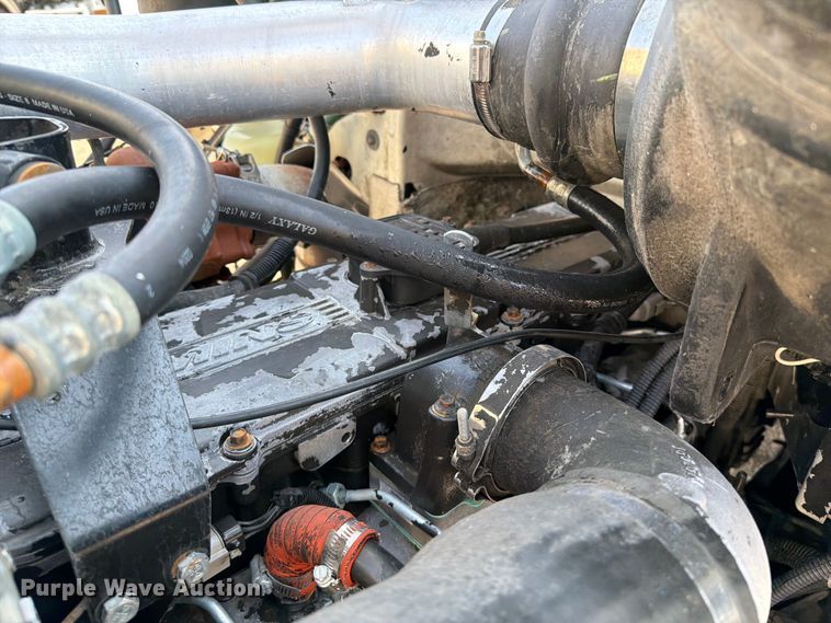 image for item FB5049 2007 Peterbilt 335 digger derrick truck