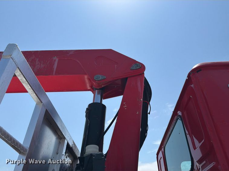 image for item FB5051 2014 Western Star 4700 crane truck