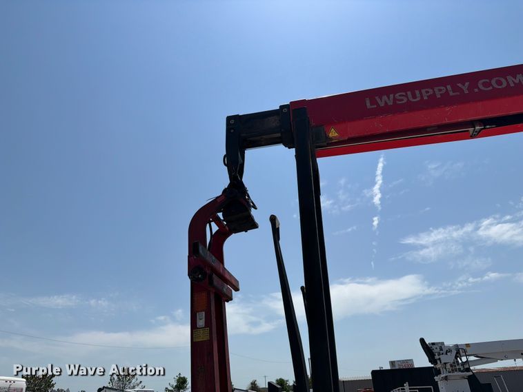 image for item FB5051 2014 Western Star 4700 crane truck