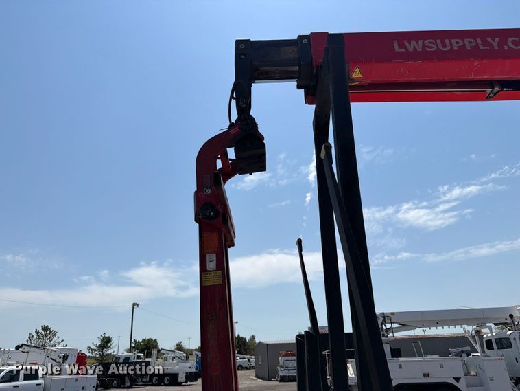 image for item FB5051 2014 Western Star 4700 crane truck