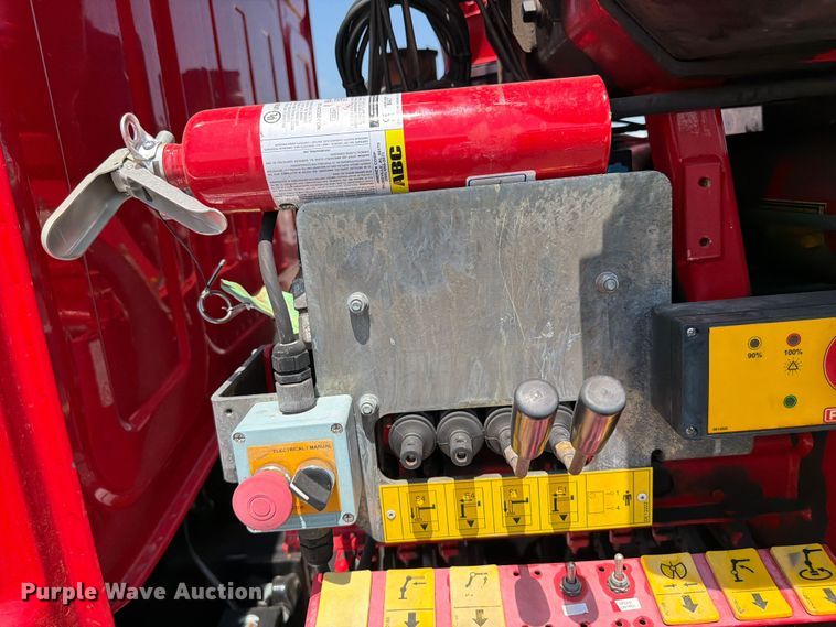 image for item FB5051 2014 Western Star 4700 crane truck