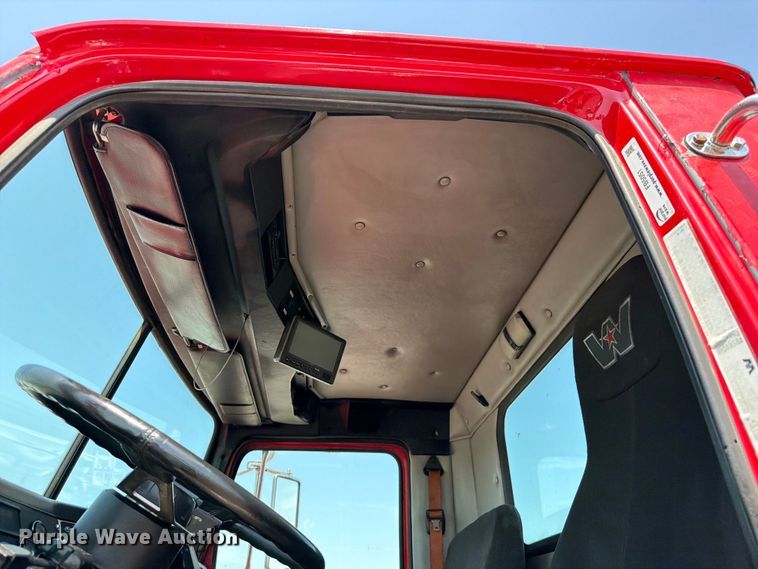 image for item FB5051 2014 Western Star 4700 crane truck