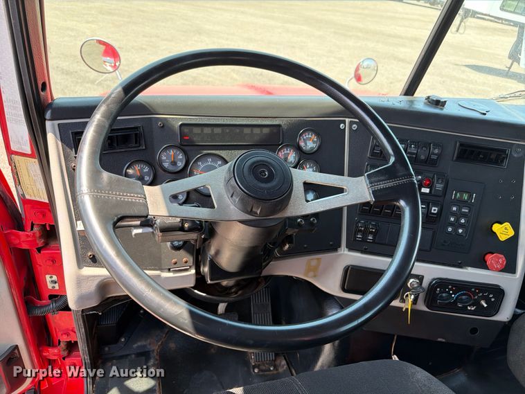 image for item FB5051 2014 Western Star 4700 crane truck