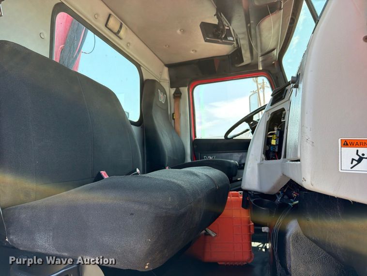 image for item FB5051 2014 Western Star 4700 crane truck
