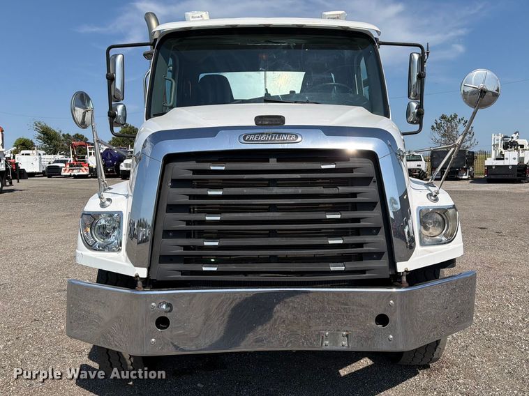 image for item FB5055 2015 Freightliner 114SD vacuum truck