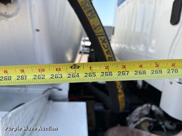 image for item FB5055 2015 Freightliner 114SD vacuum truck