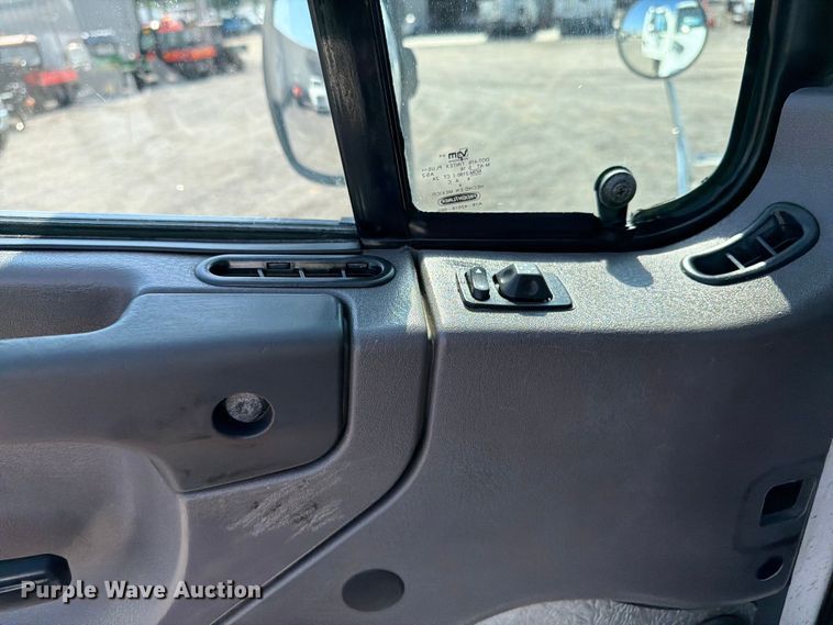 image for item FB5055 2015 Freightliner 114SD vacuum truck