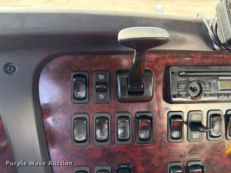 image for item FB5055 2015 Freightliner 114SD vacuum truck