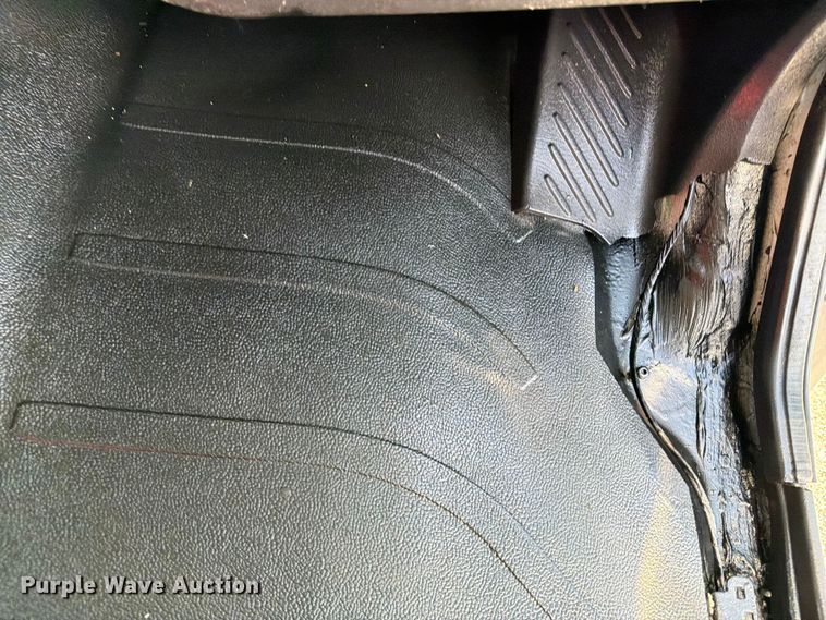 image for item FB5055 2015 Freightliner 114SD vacuum truck