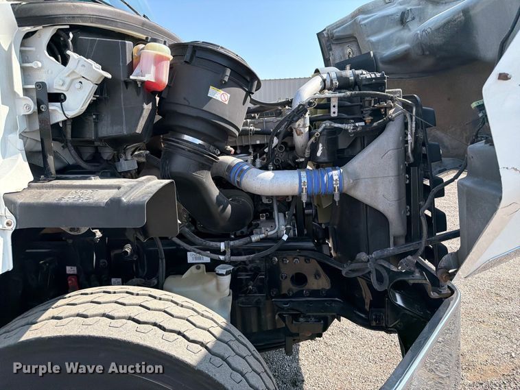 image for item FB5055 2015 Freightliner 114SD vacuum truck