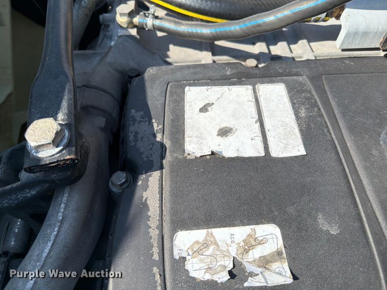 image for item FB5055 2015 Freightliner 114SD vacuum truck