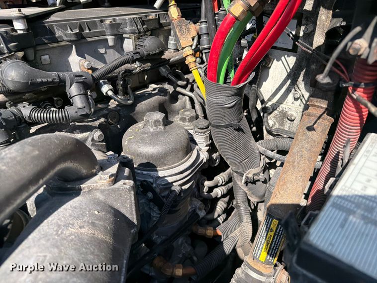image for item FB5055 2015 Freightliner 114SD vacuum truck