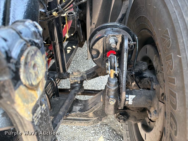 image for item FB5055 2015 Freightliner 114SD vacuum truck