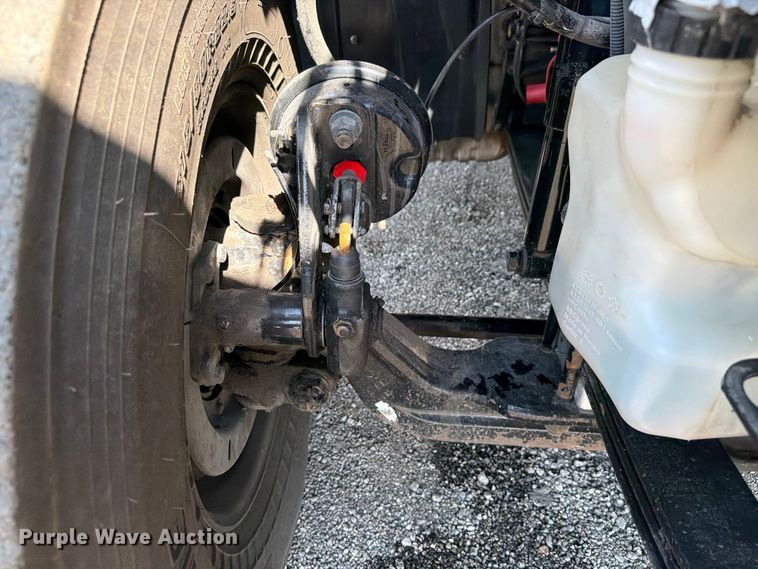 image for item FB5055 2015 Freightliner 114SD vacuum truck