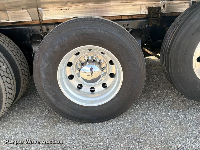 image for item FB5055 2015 Freightliner 114SD vacuum truck